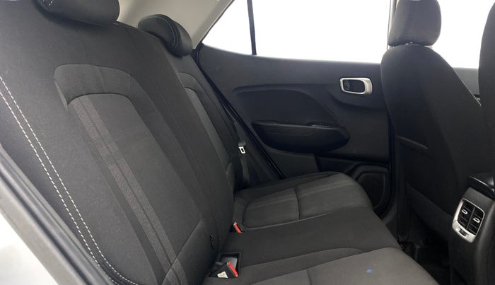 2019 Hyundai VENUE SX PLUS 1.0 TURBO DCT, Petrol, Automatic, 70,291 km, Right Side Rear Door Cabin