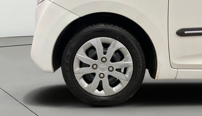 2018 Hyundai Eon SPORTZ, Petrol, Manual, 22,380 km, Left Front Wheel