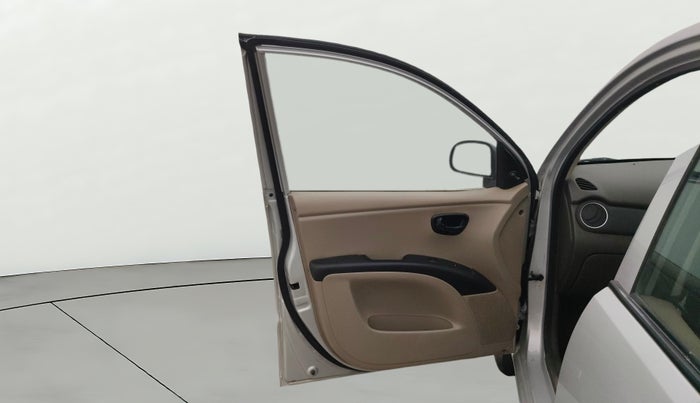 2013 Hyundai i10 MAGNA 1.1, Petrol, Manual, 1,06,088 km, LHS Front Door