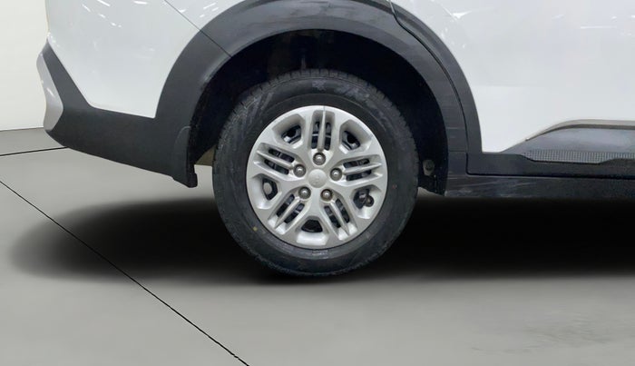 2023 KIA CARENS PRESTIGE 1.5 PETROL 7 STR, Petrol, Manual, 22,338 km, Right Rear Wheel