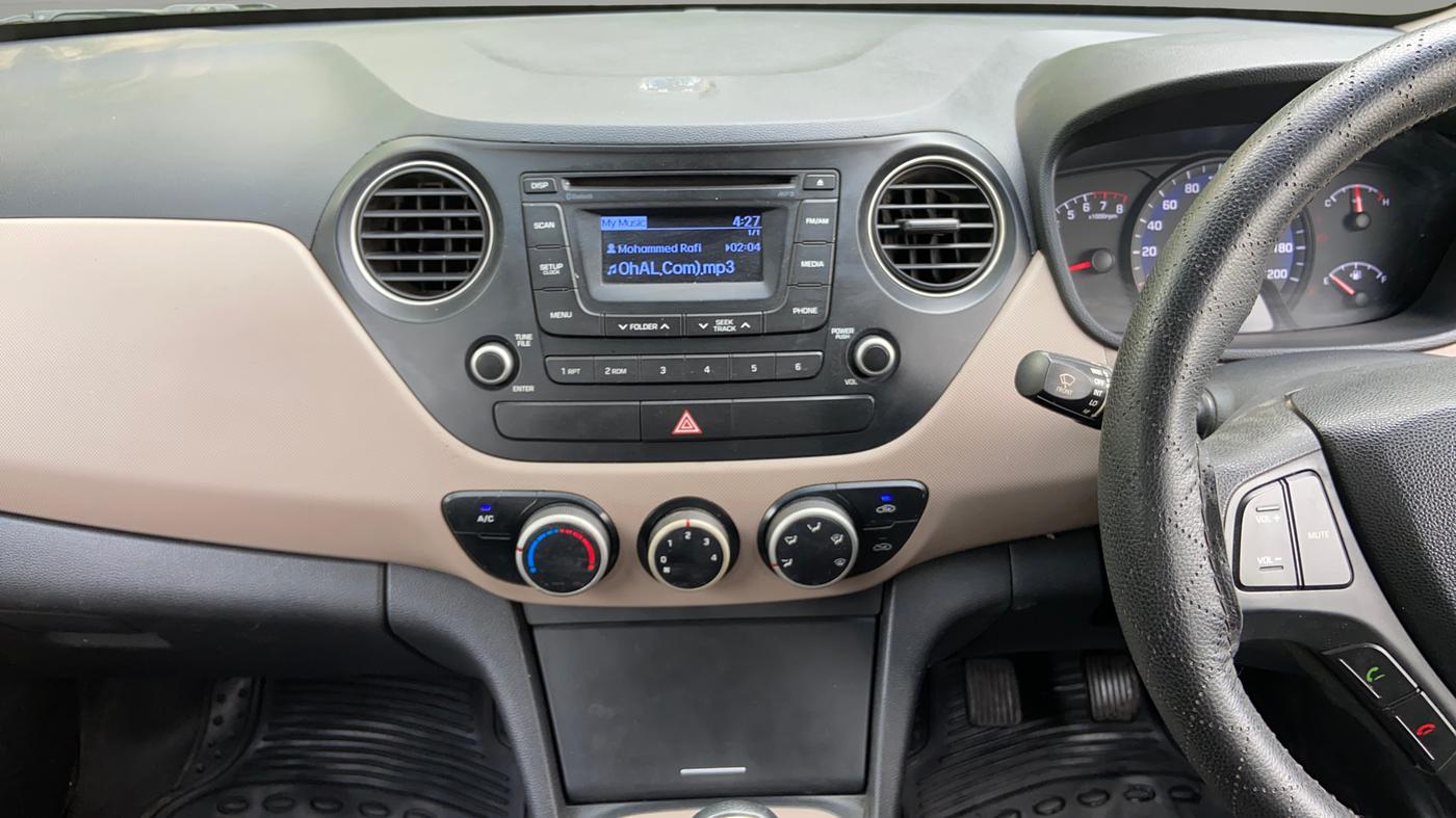2014 Hyundai Xcent S (O) 1.2, Petrol, Manual, 58,711 km, Air Conditioner