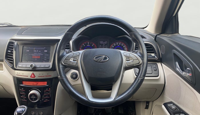 2019 Mahindra XUV300 W8 1.5 DIESEL, Diesel, Manual, 1,33,882 km, Steering Wheel Close Up