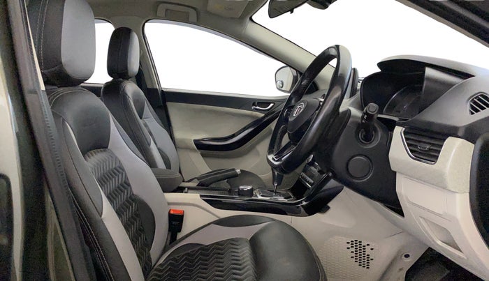 2021 Tata NEXON XZA PLUS (O) PETROL, Petrol, Automatic, 79,276 km, Right Side Front Door Cabin