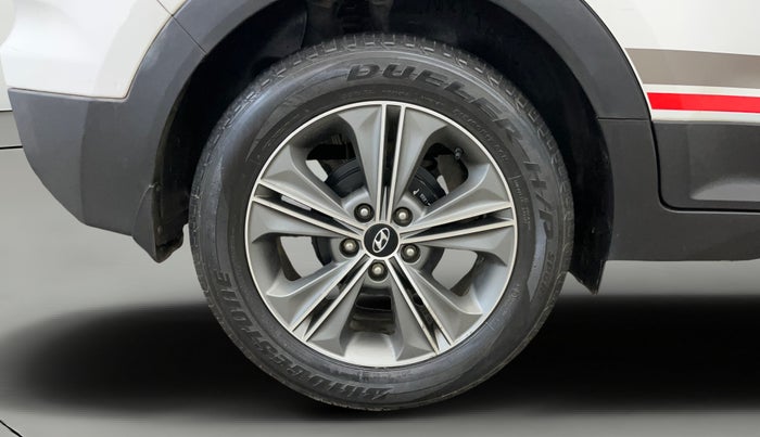 2016 Hyundai Creta SX PLUS 1.6 PETROL, Petrol, Manual, 28,624 km, Right Rear Wheel