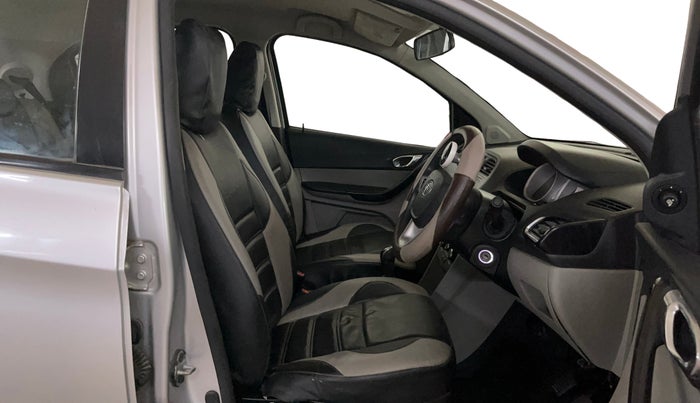 2016 Tata Tiago XZ PETROL, Petrol, Manual, 49,273 km, Right Side Front Door Cabin