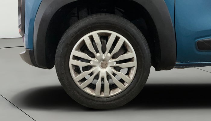 2022 Renault Kwid CLIMBER 1.0 AMT (O) DUAL TONE, Petrol, Automatic, 36,818 km, Left Front Wheel