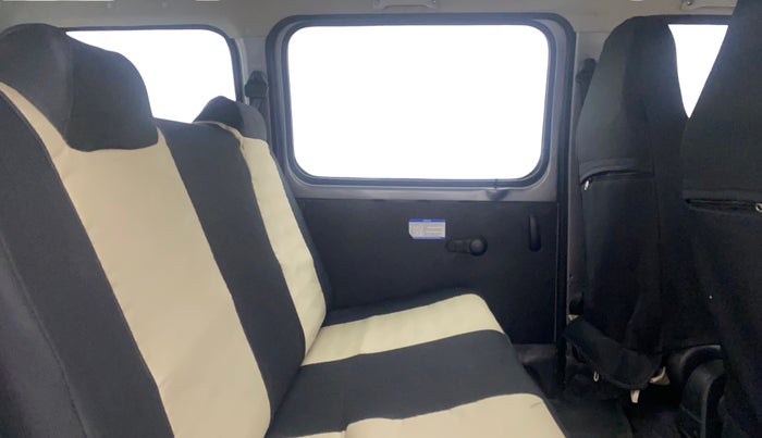 2023 Maruti Eeco 5 STR AC, Petrol, Manual, 23,933 km, Right Side Rear Door Cabin