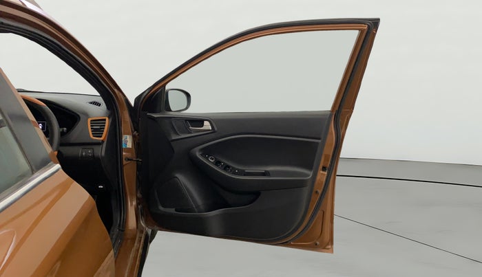 2015 Hyundai i20 Active 1.2 SX, Petrol, Manual, 99,915 km, RHS Front Door