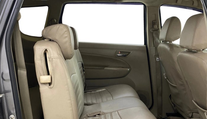 2016 Maruti Ertiga VXI CNG, CNG, Manual, 1,24,272 km, Right Side Rear Door Cabin