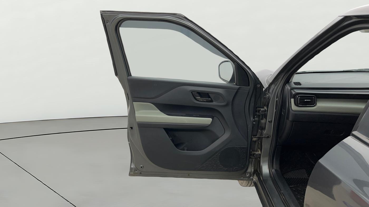 2023 Tata PUNCH ADVENTURE MT, Petrol, Manual, 25,721 km, LHS Front Door