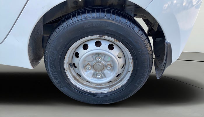 2013 Hyundai Eon D-LITE+, Petrol, Manual, 82,790 km, Left Rear Wheel