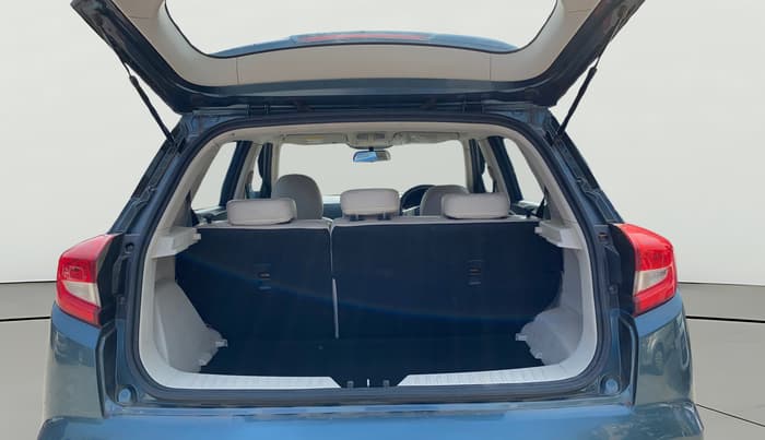 2021 Mahindra XUV300 W8 1.2 PETROL, Petrol, Manual, 58,969 km, Boot Open Zoomed View