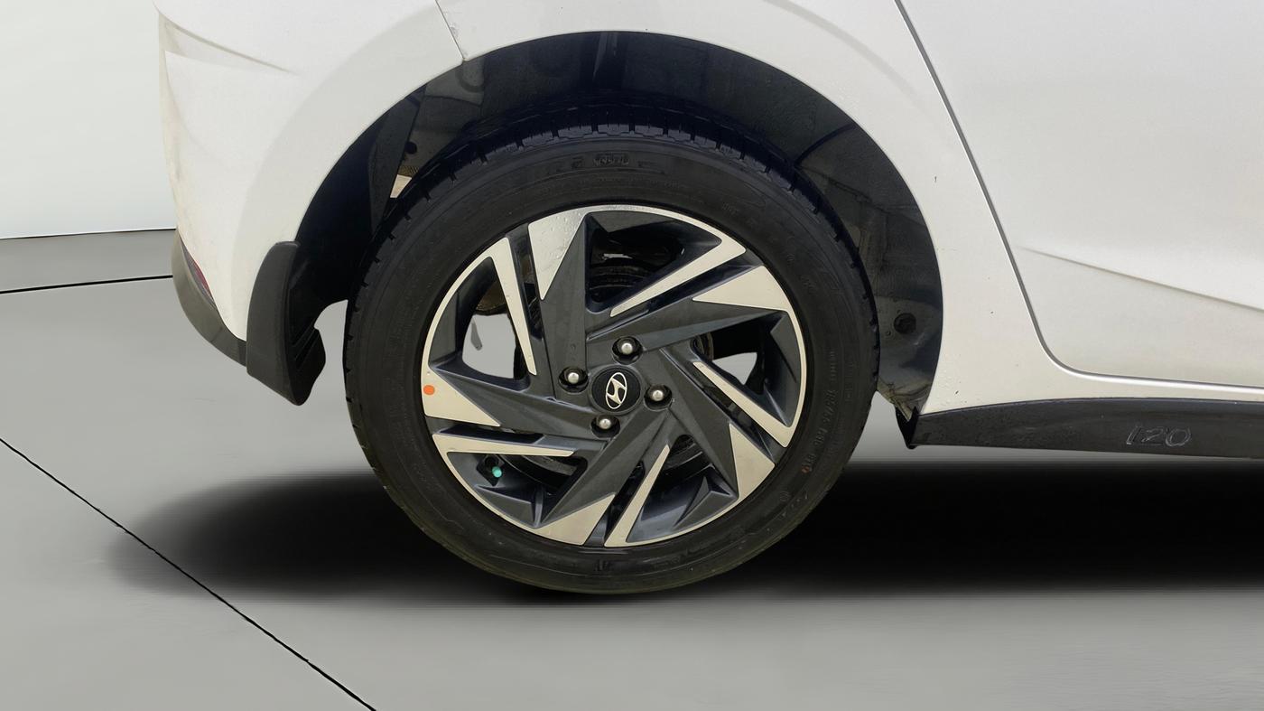 2021 Hyundai NEW I20 ASTA 1.2 AT, Petrol, Automatic, 51,266 km, Right Rear Wheel