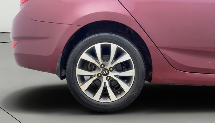 2013 Hyundai Verna FLUIDIC 1.6 VTVT SX, Petrol, Manual, 43,125 km, Right Rear Wheel