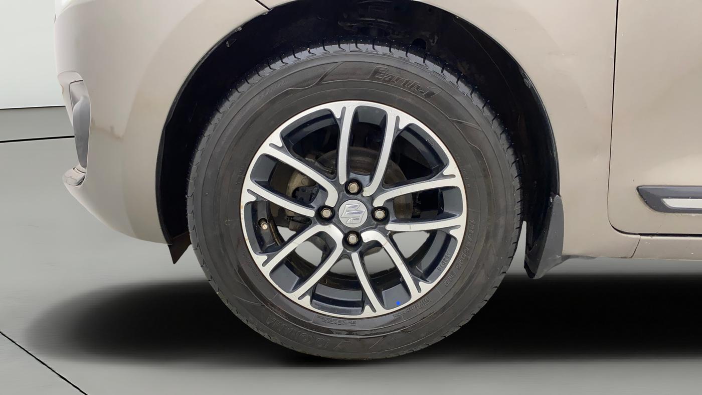 2018 Maruti Swift ZXI PLUS, Petrol, Manual, 1,12,825 km, Left Front Wheel