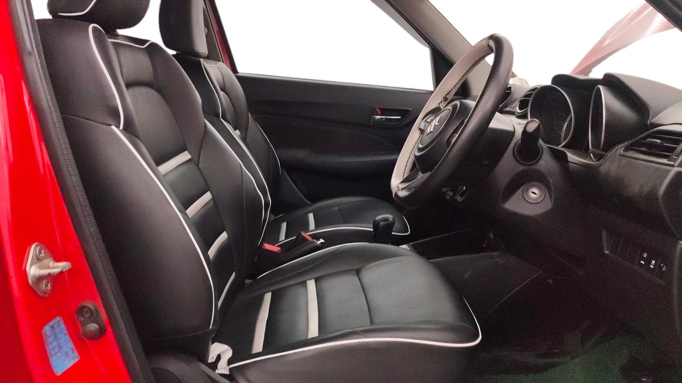 2023 Maruti Swift VXI AMT, Petrol, Automatic, 63,460 km, Right Side Front Door Cabin