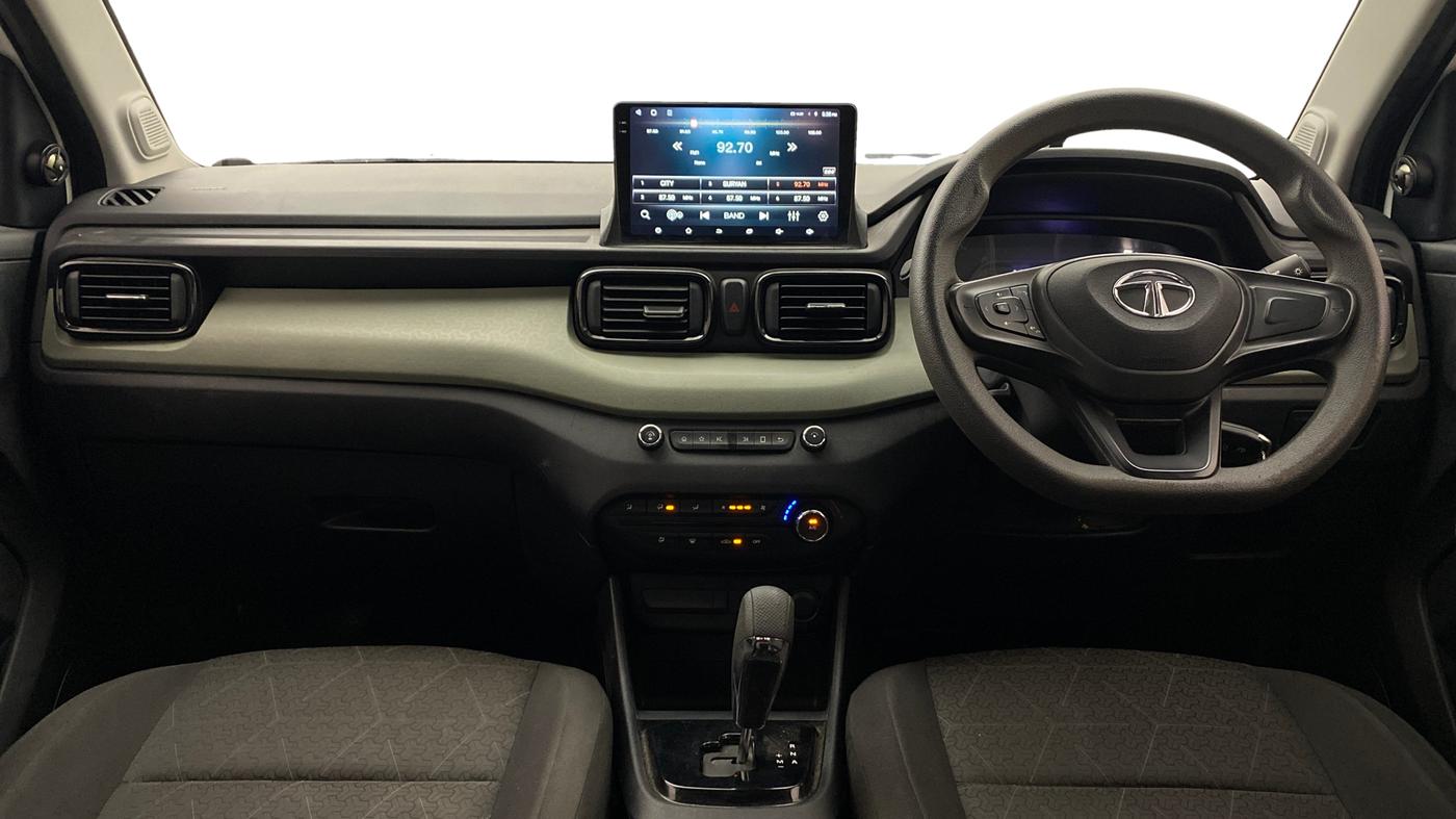 2023 Tata PUNCH ADVENTURE AMT, Petrol, Automatic, 26,554 km, Dashboard