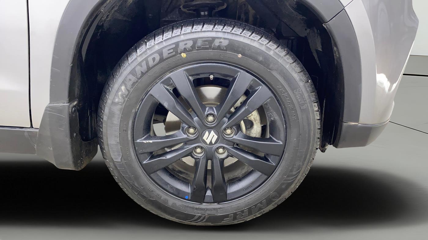 2018 Maruti Vitara Brezza ZDI, Diesel, Manual, 49,233 km, Right Front Wheel