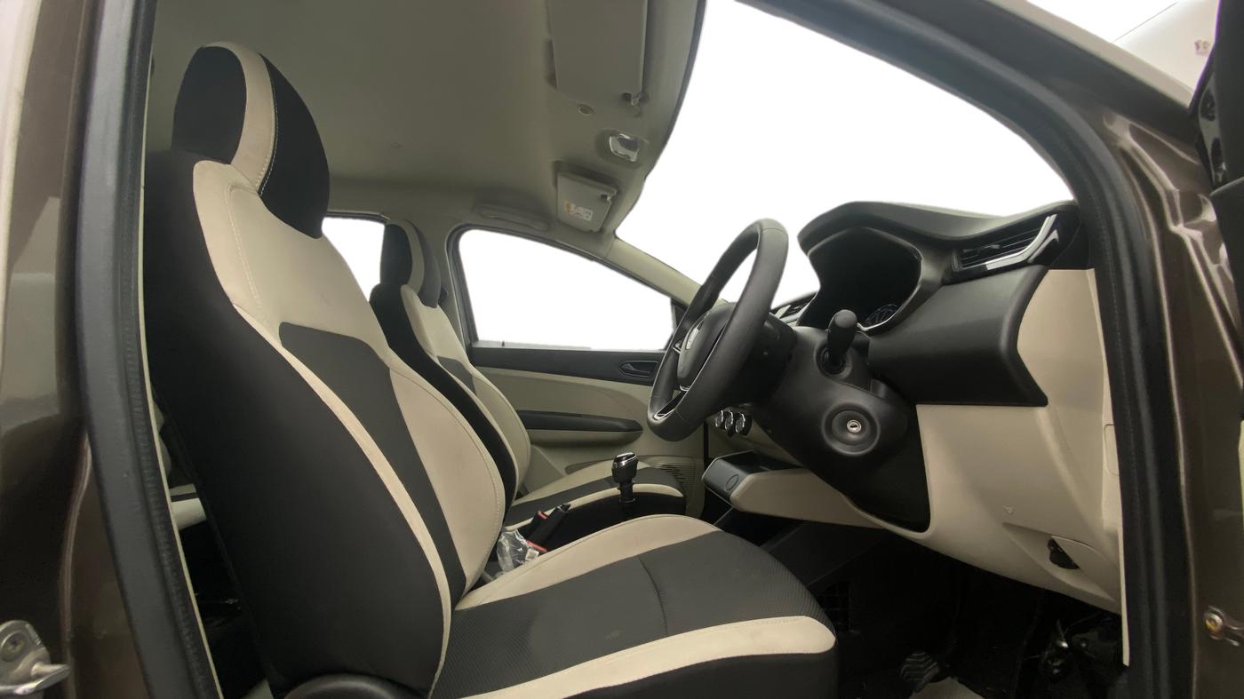 2023 Renault TRIBER RXT, Petrol, Manual, 14,905 km, Right Side Front Door Cabin