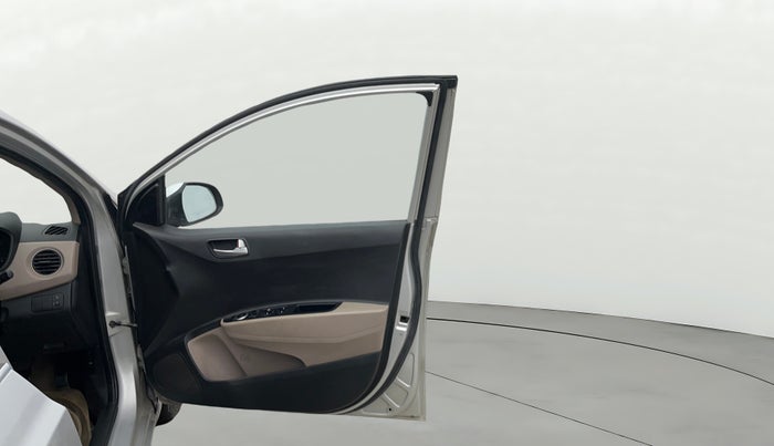 2015 Hyundai Grand i10 SPORTZ 1.2 KAPPA VTVT, Petrol, Manual, 61,896 km, RHS Front Door