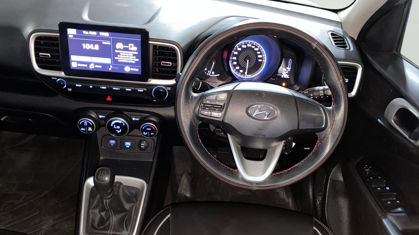 2021 Hyundai VENUE S+ 1.2, Petrol, Manual, 8,760 km, Steering Wheel Close Up