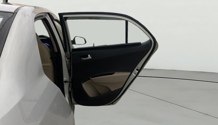 2015 Hyundai Xcent SX AT 1.2 (O), Petrol, Automatic, 1,37,994 km, RHS Rear Door