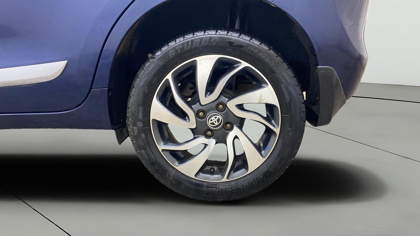 2020 Toyota Glanza V, Petrol, Manual, 67,131 km, Left Rear Wheel