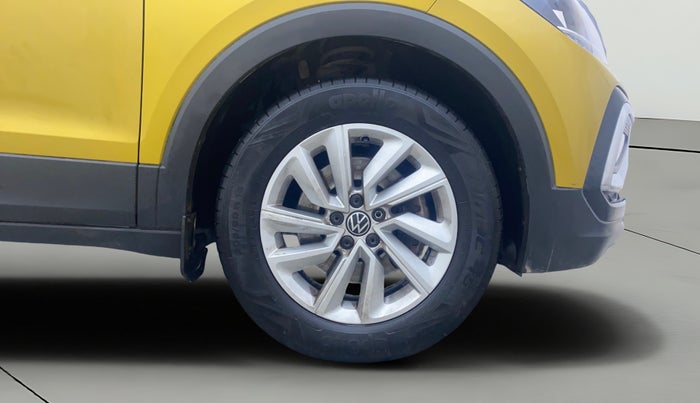 2021 Volkswagen TAIGUN GT 1.5 TSI MT, Petrol, Manual, 24,890 km, Right Front Wheel