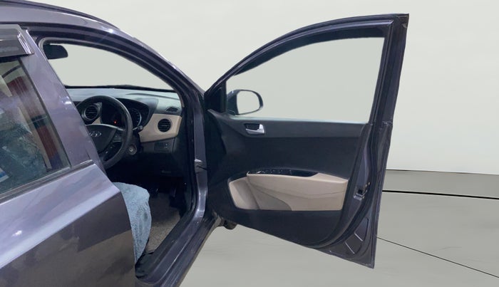 2017 Hyundai Grand i10 SPORTZ (O) 1.2 KAPPA VTVT, Petrol, Manual, 81,604 km, RHS Front Door