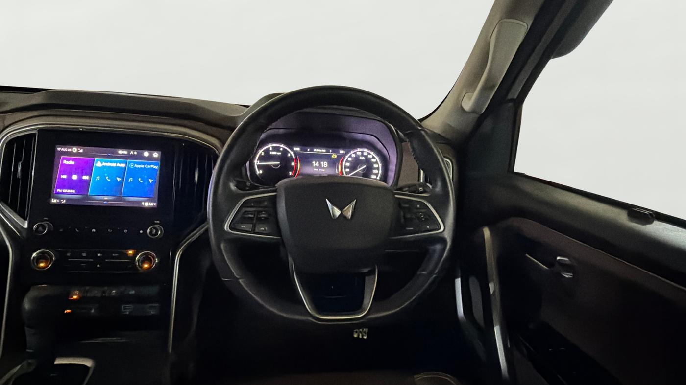 2023 Mahindra SCORPIO-N Z8 PETROL AT 7 STR, Petrol, Automatic, 21,523 km, Steering Wheel Close Up