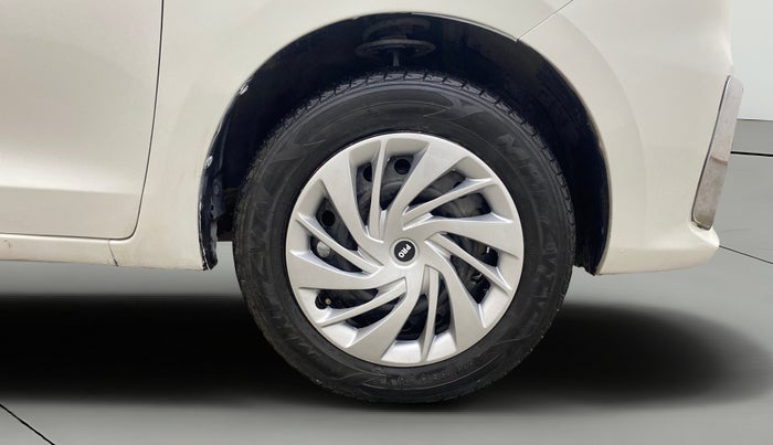 2021 Maruti Ertiga VXI SHVS, Petrol, Manual, 1,09,947 km, Right Front Wheel