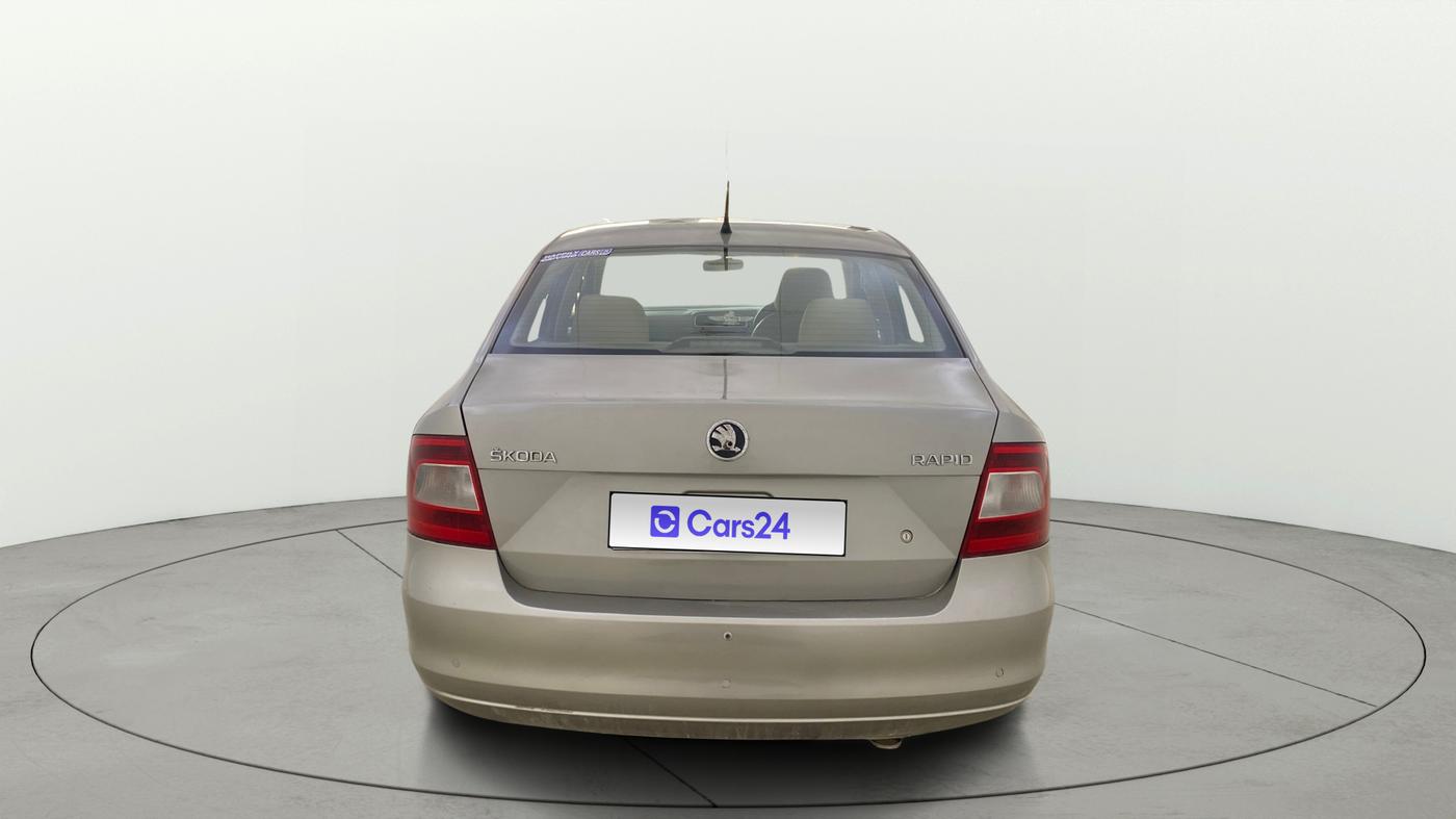 2014 Skoda Rapid 1.6 MPI AMBITION PLUS AT, Petrol, Automatic, 62,551 km, Back/Rear
