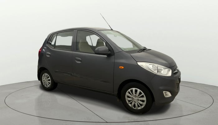 2014 Hyundai i10 SPORTZ 1.1, Petrol, Manual, 67,556 km, Right Front Diagonal