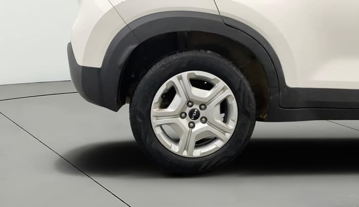 2023 KIA SONET HTK PLUS 1.0 IMT, Petrol, Manual, 9,341 km, Right Rear Wheel