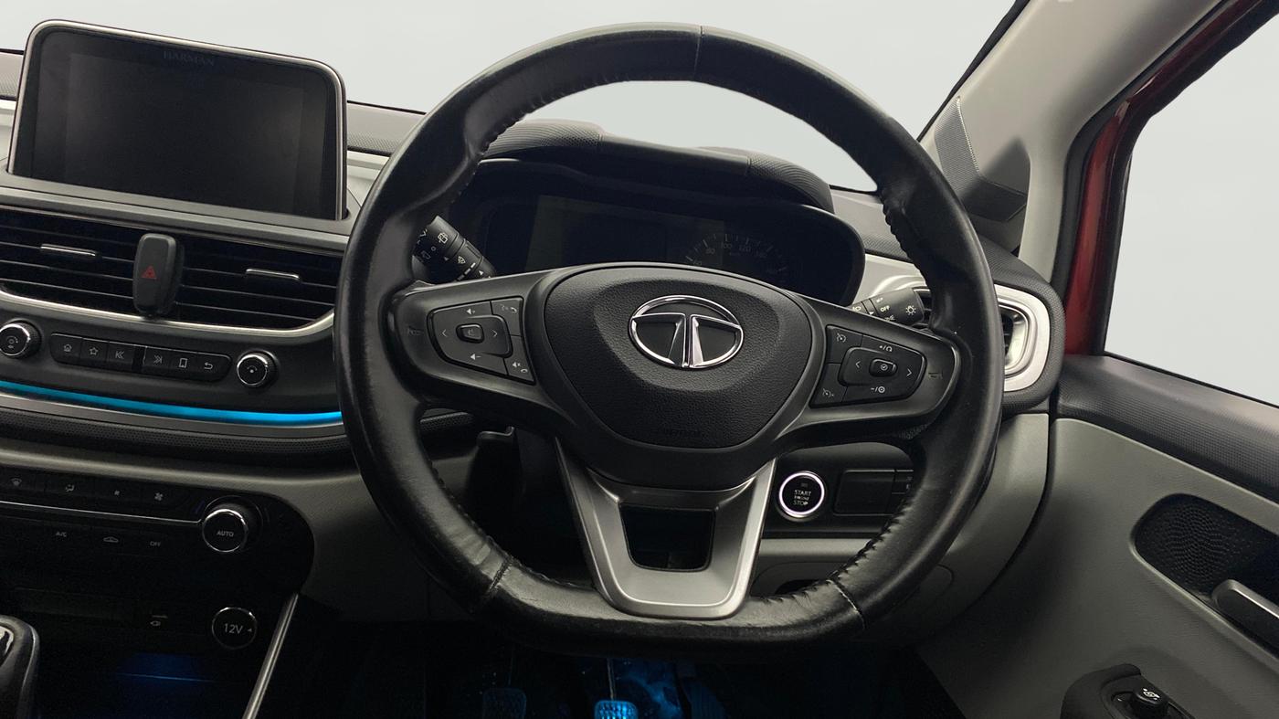 2021 Tata ALTROZ XZ PETROL, Petrol, Manual, 36,876 km, Steering Wheel Close Up