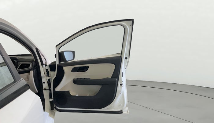 2024 Tata ALTROZ XM Plus (S) Diesel, Diesel, Manual, 7,765 km, RHS Front Door