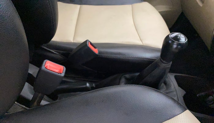 2015 Hyundai Eon ERA +, Petrol, Manual, 23,656 km, Gear Lever