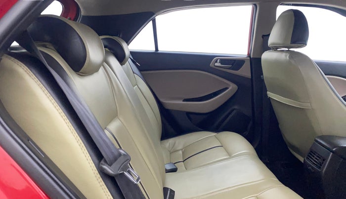 2015 Hyundai Elite i20 ASTA 1.2, Petrol, Manual, 79,170 km, Right Side Rear Door Cabin