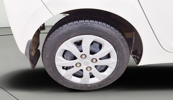 2018 Hyundai Eon MAGNA +, Petrol, Manual, 25,858 km, Right Rear Wheel
