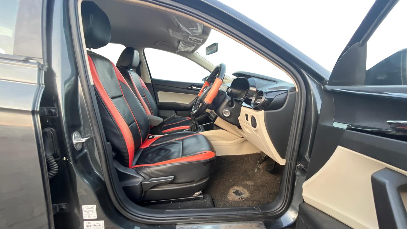 2023 Skoda SLAVIA Ambition 1.5L TSI, Petrol, Manual, 25,954 km, Right Side Front Door Cabin