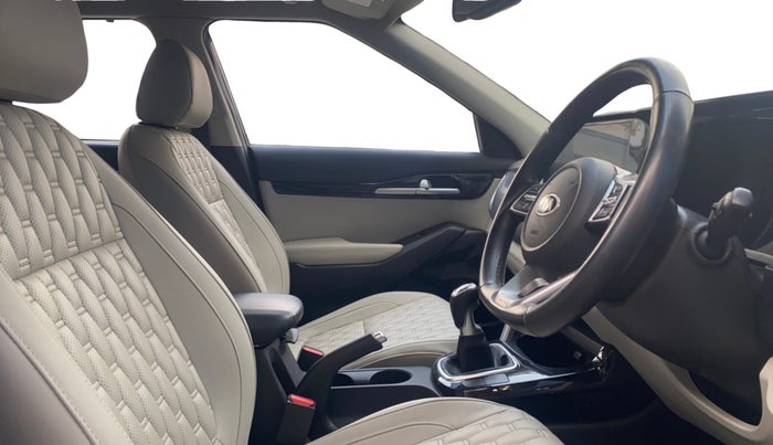 2021 KIA SELTOS HTX 1.5 PETROL, Petrol, Manual, 34,608 km, Right Side Front Door Cabin