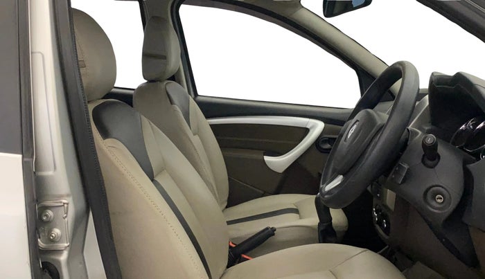 2017 Renault Duster RXL PETROL, Petrol, Manual, 73,012 km, Right Side Front Door Cabin