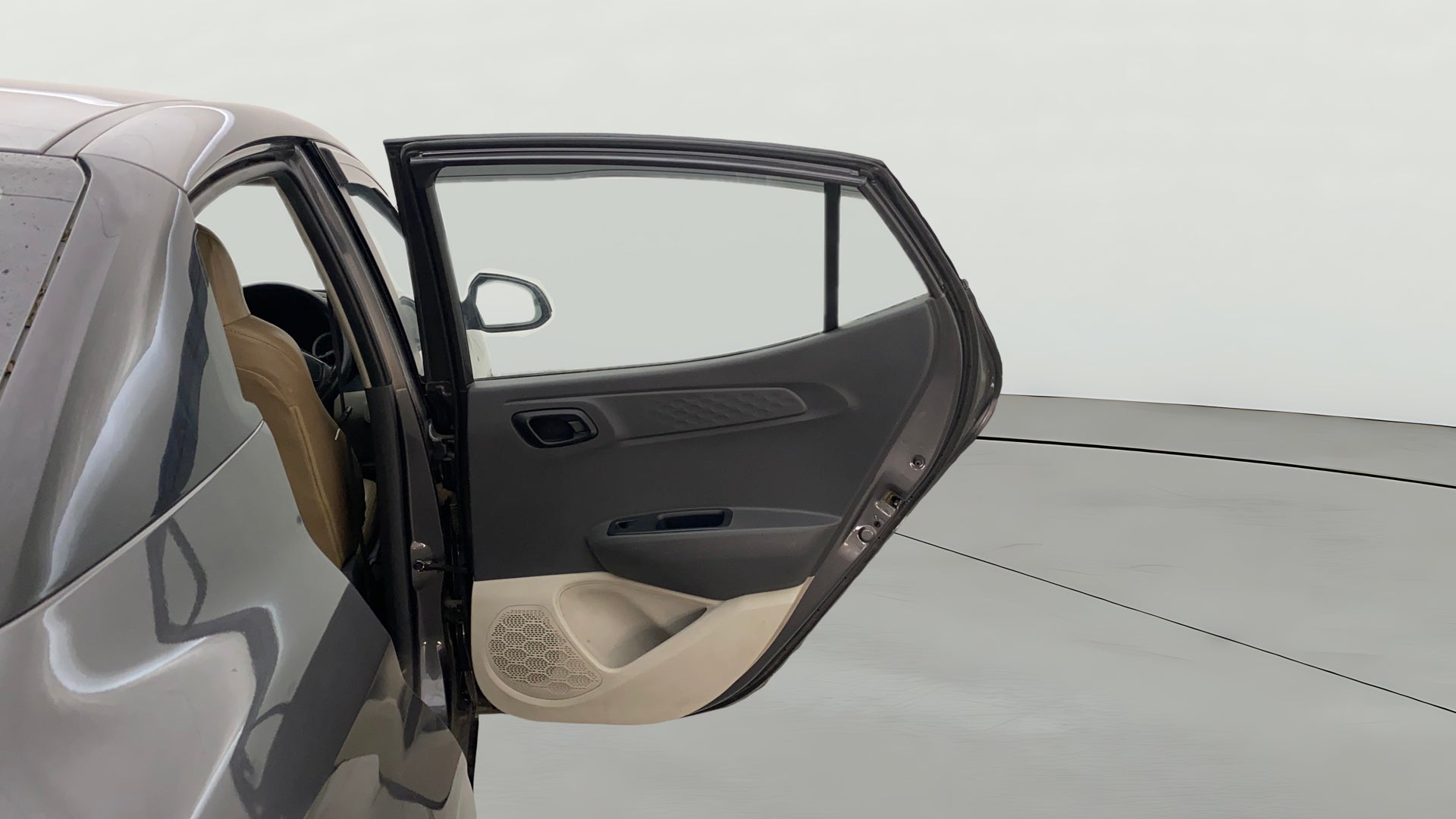 camera-RHS-Rear-Door