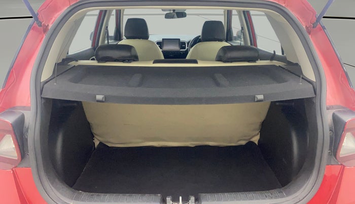 2020 Hyundai VENUE SX 1.0 TURBO, Petrol, Manual, 37,133 km, Boot Open Zoomed View