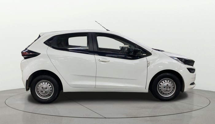 2021 Tata ALTROZ XM DIESEL, Diesel, Manual, 31,485 km, Right Side View