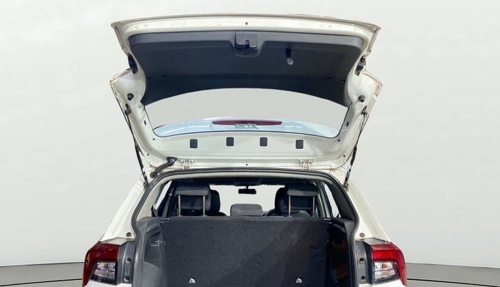 2022 Skoda KUSHAQ ACTIVE 1.0L TSI MT, Petrol, Manual, 28,643 km, Boot Door Open