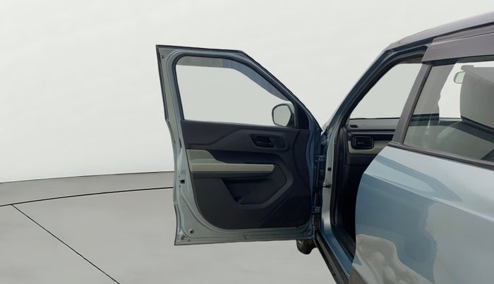 2022 Tata PUNCH ADVENTURE AMT, Petrol, Automatic, 70,590 km, LHS Front Door