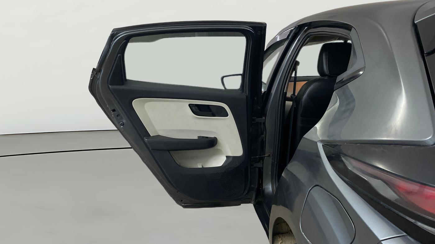2023 Tata ALTROZ XM PLUS PETROL, Petrol, Manual, 16,151 km, LHS Rear Door
