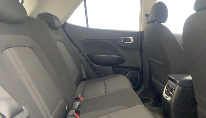 2019 Hyundai VENUE SX PLUS 1.0 TURBO DCT, Petrol, Automatic, 54,331 km, Right Side Rear Door Cabin