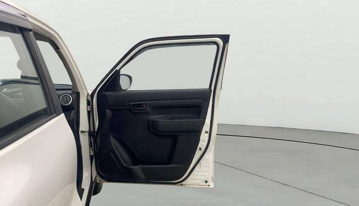 2023 Maruti S PRESSO VXI+, Petrol, Manual, 10,940 km, RHS Front Door